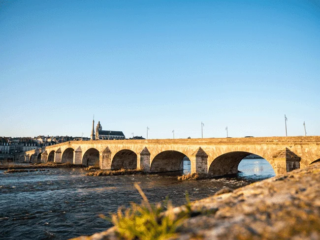 Pont de pierre Jacques Gabriel à Blois