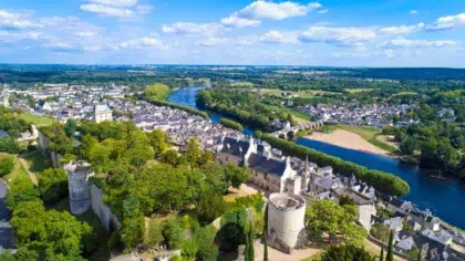 Chinon 1 AdobeStock 167892328