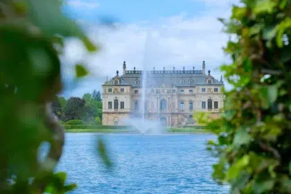 Chambord 3 AdobeStock 648530646
